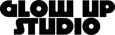 Das Logo der Marke GLOW UP STUDIO